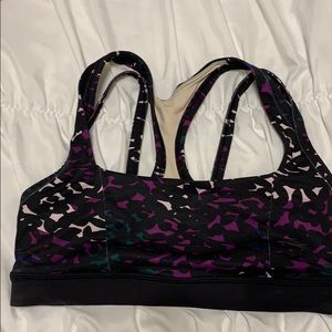 Lululemon sports bra